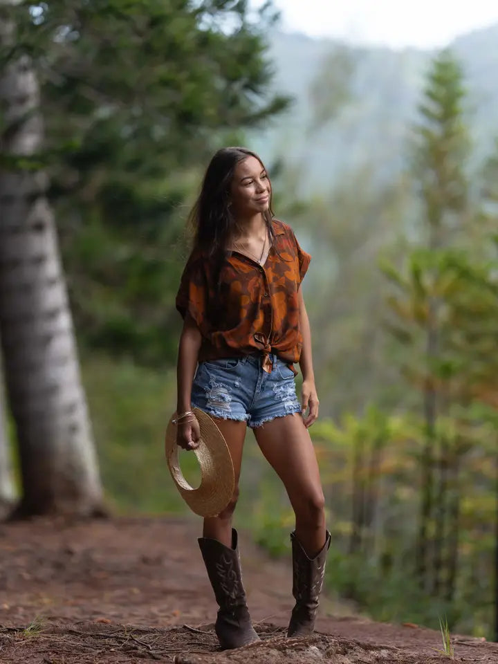 Womens Aloha Tee in Pua Power